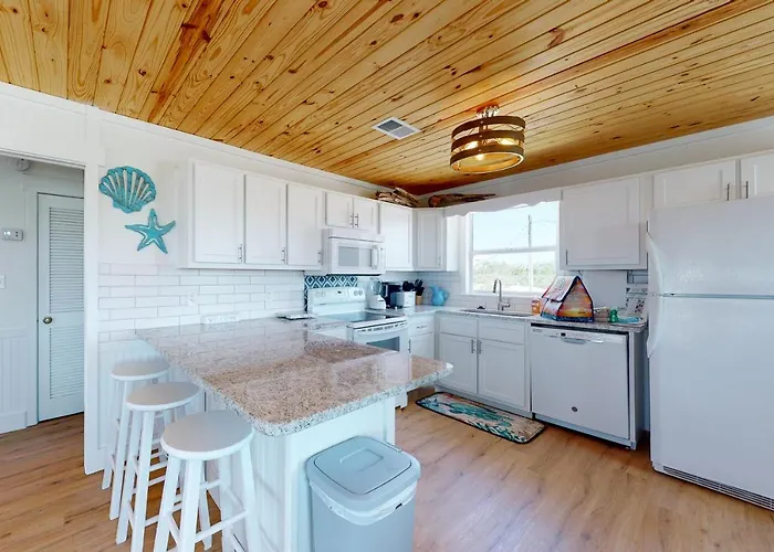 Holiday home Salty Air *