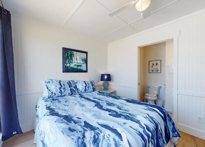 Salty Air Holiday home *